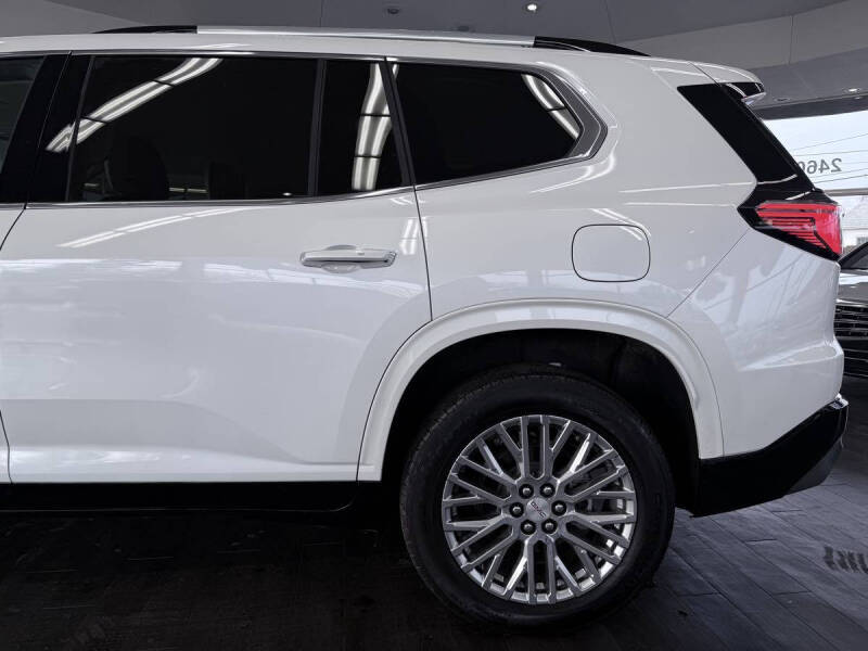 2024 GMC Acadia Denali