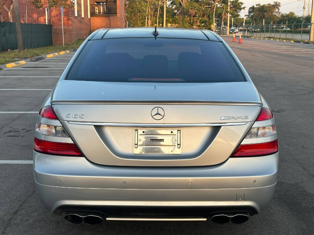 2007 Mercedes-Benz S-Class Sedan - $27,900