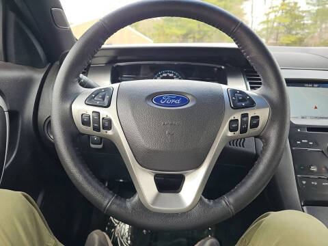 2017 Ford Taurus SEL