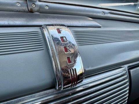 1941 Ford Deluxe