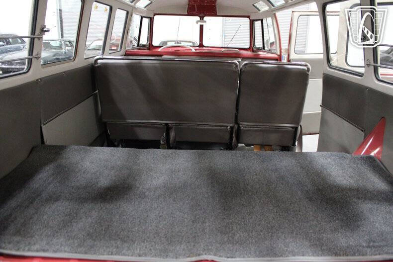 1961 Volkswagen Bus