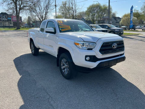 2017 Toyota Tacoma for sale at RPM Motor Company in Waterloo IA