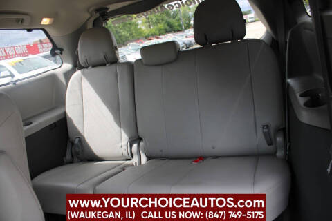 2017 Toyota Sienna XLE Premium 8-Passenger