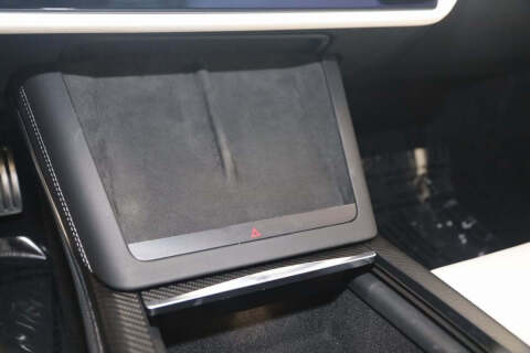 2022 Tesla Model S Plaid