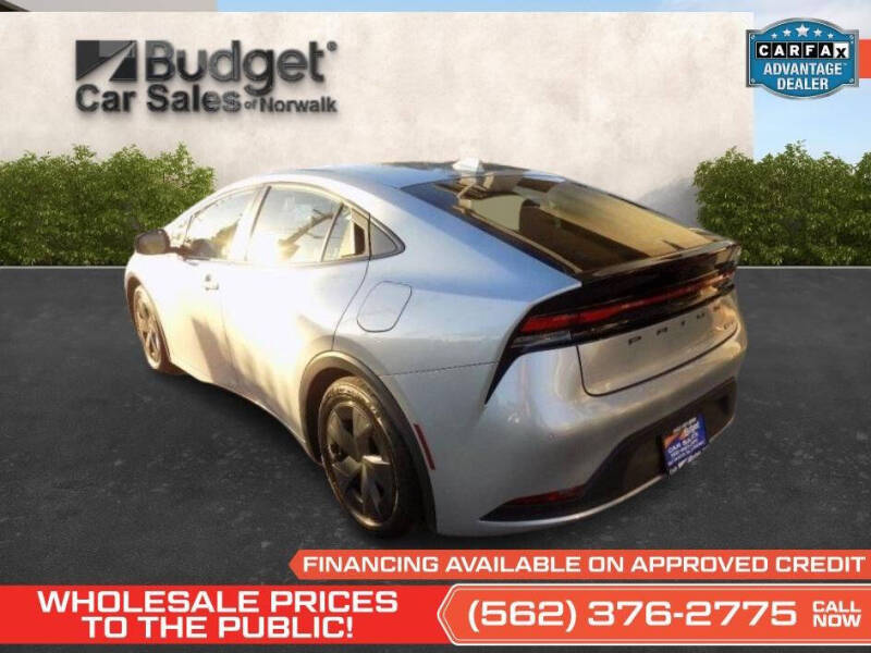 2024 Toyota Prius LE