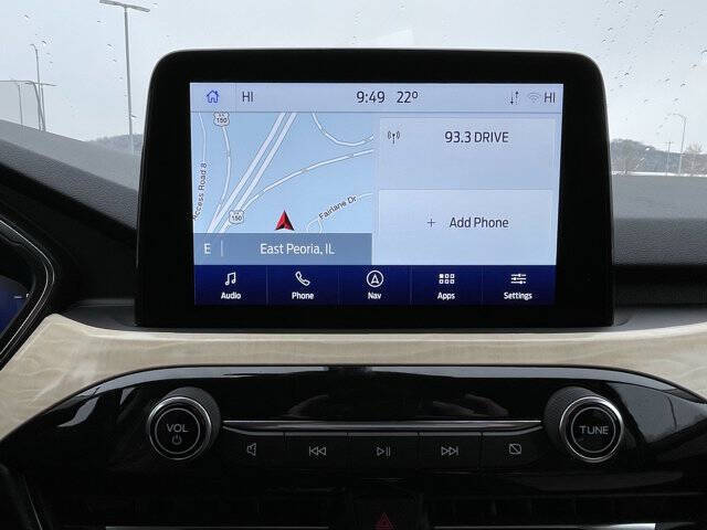 2022 Ford Escape Titanium