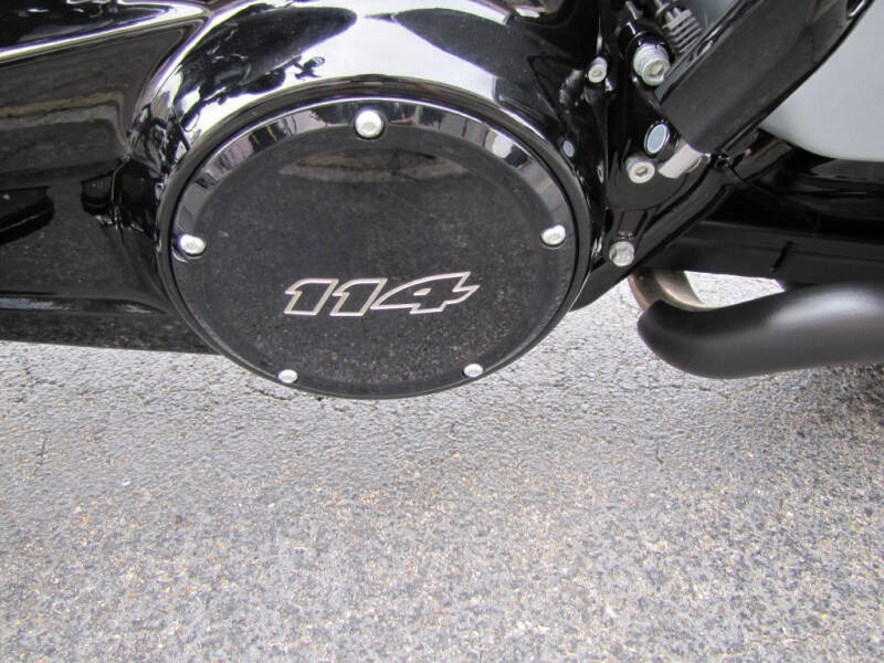 2023 Harley-Davidson Street Glide