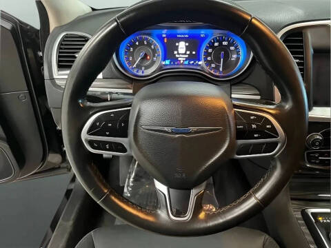 2022 Chrysler 300 Touring