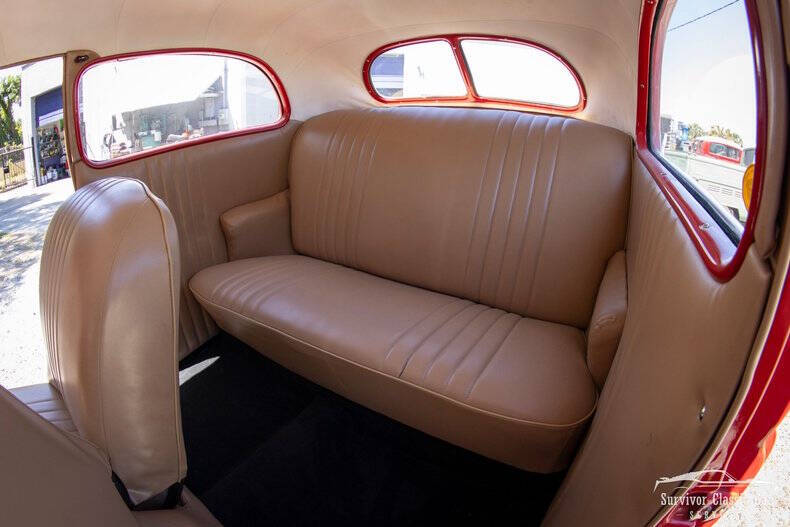 1937 Ford Tudor