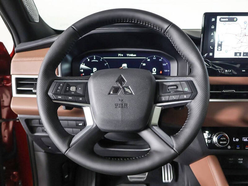 2025 Mitsubishi Outlander SEL
