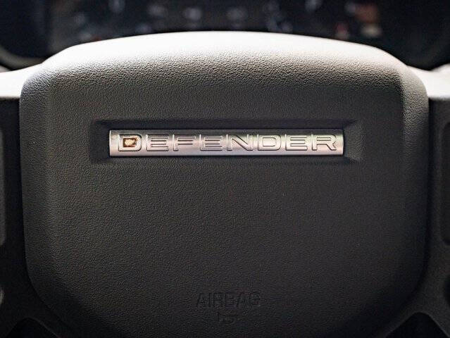 2024 Land Rover Defender 130 P400 Outbound