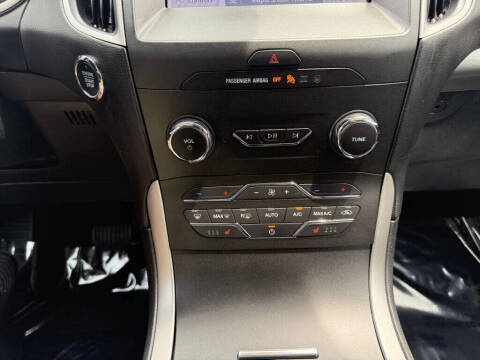 2020 Ford Edge SEL