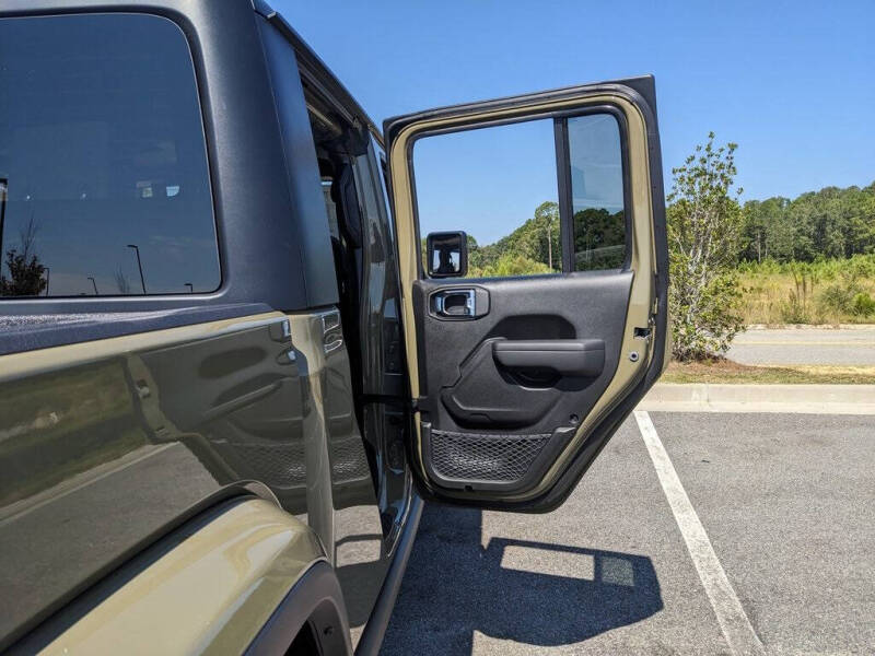 2025 Jeep Gladiator Willys
