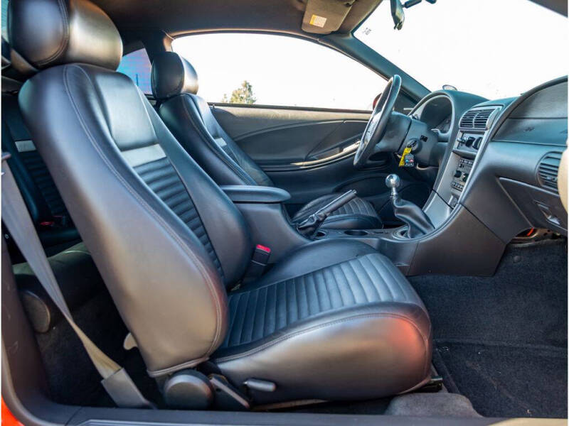 2004 Ford Mustang Mach 1 Premium
