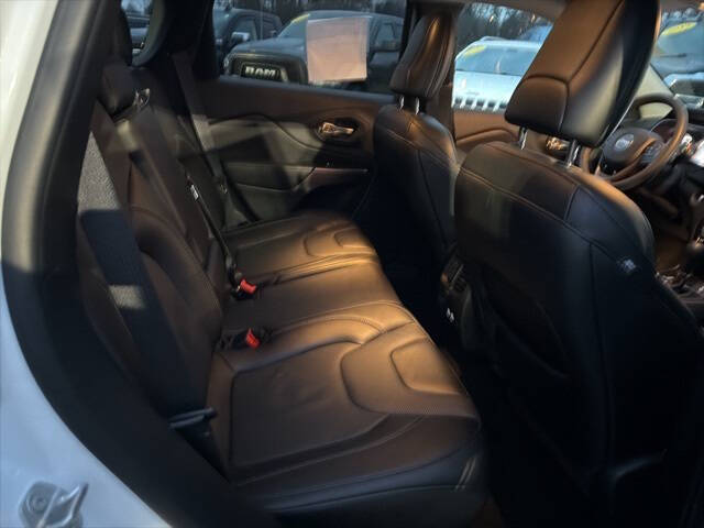 2022 Jeep Cherokee Latitude Lux