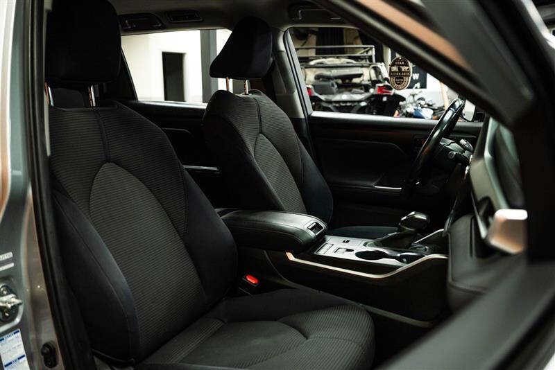 2020 Toyota Highlander Hybrid LE