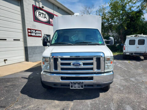 2016 Ford E-Series E-350 SD