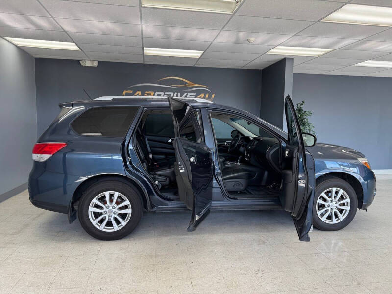 2016 Nissan Pathfinder SL