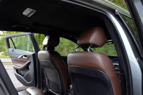 2017 Infiniti QX30 Premium