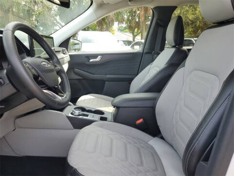 2024 Ford Escape Platinum