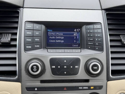 2016 Ford Taurus SEL