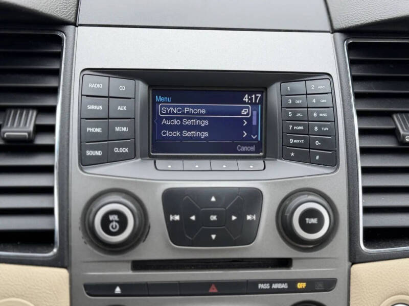 2016 Ford Taurus SEL
