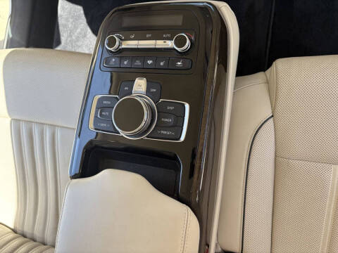 2017 Genesis G90