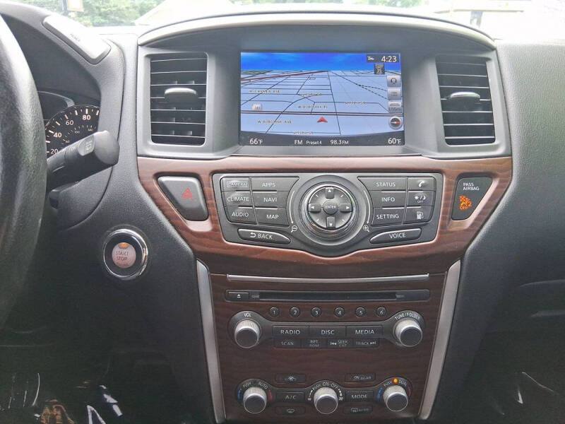 2018 Nissan Pathfinder Platinum