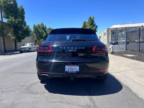 2017 Porsche Macan