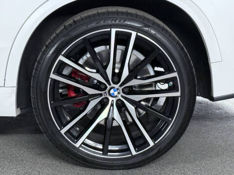 2023 BMW X5 M50i