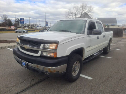 2004 Chevrolet Silverado 2500HD for sale at B&B Auto LLC in Union NJ