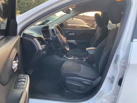 2017 Jeep Cherokee Latitude