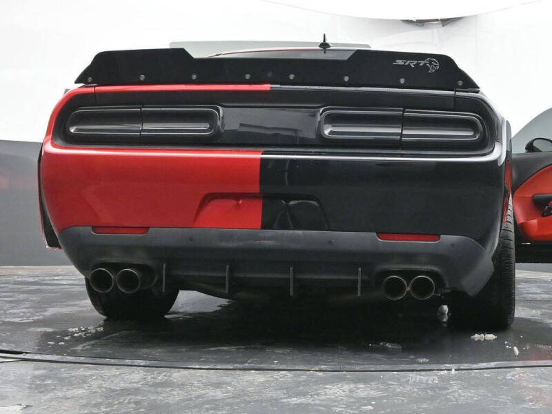 2016 Dodge Challenger SRT Hellcat