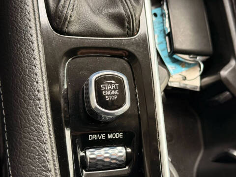 2018 Volvo XC90 T6 Momentum