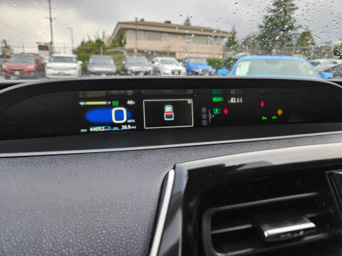 2020 Toyota Prius XLE