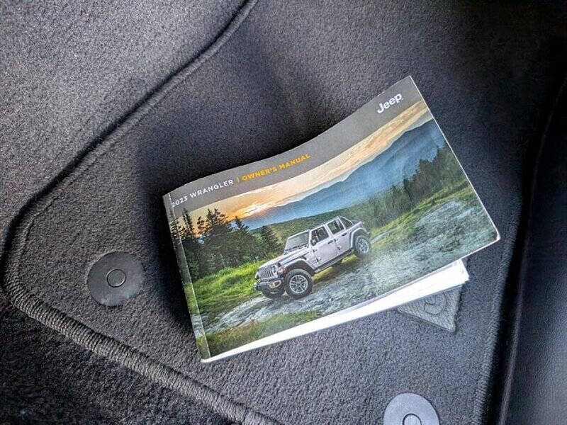 2023 Jeep Wrangler Sahara 4xe