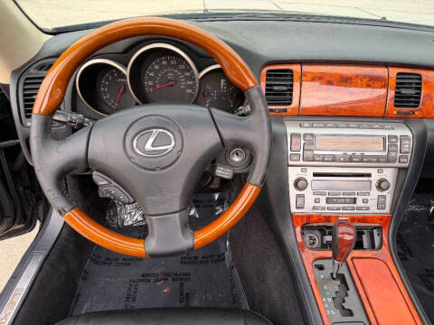 2004 Lexus SC 430