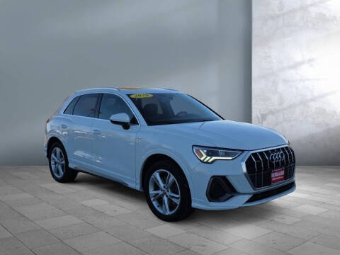 2020 Audi Q3 quattro S line Prem Plus 45 TFSI