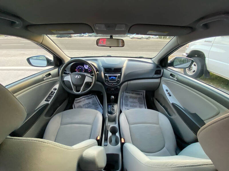 2017 Hyundai Accent SE