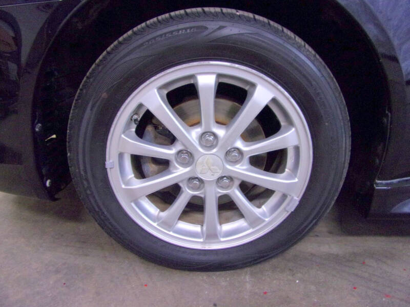 2014 Mitsubishi Lancer ES
