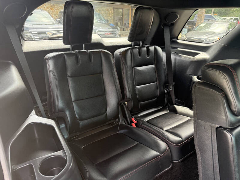 2016 Ford Explorer Sport