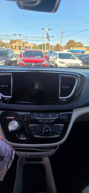 2021 Chrysler Pacifica Touring L