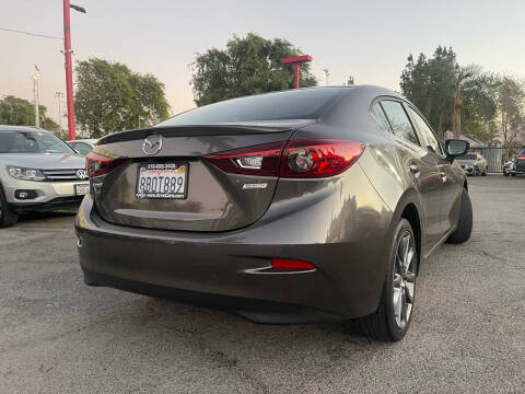 2018 Mazda MAZDA3