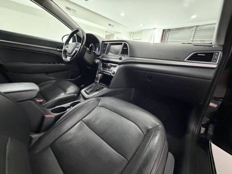 2017 Hyundai Elantra Limited