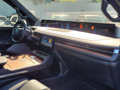 2025 Lincoln Navigator Black Label