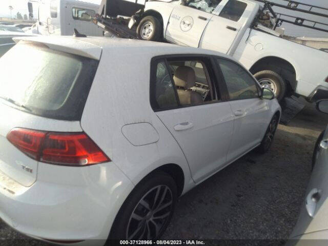 2017 Volkswagen Golf