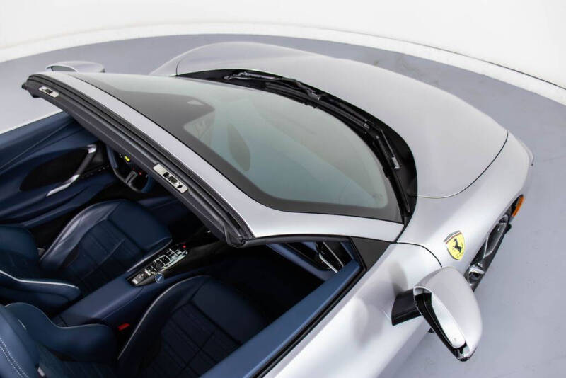 2025 Ferrari 296 GTS