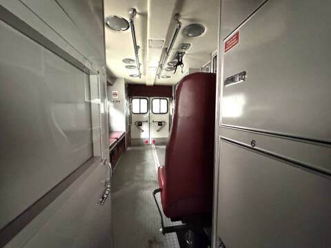 2010 Ford E-Series E-450 SD