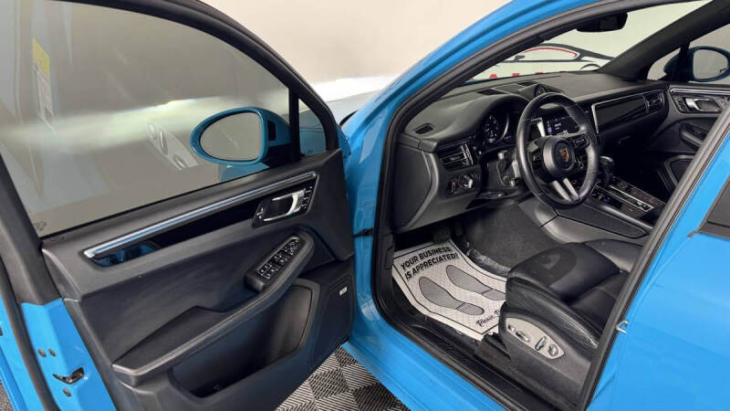 2023 Porsche Macan