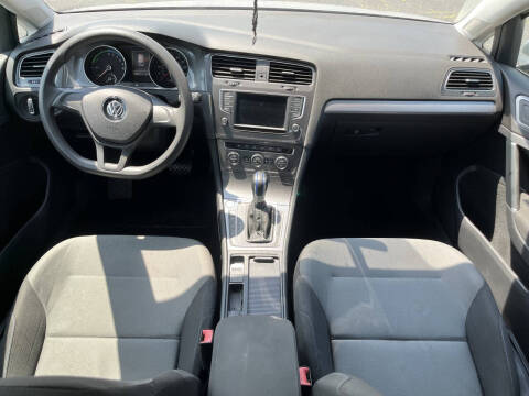 2016 Volkswagen e-Golf SE